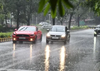 ಹಲವೆಡೆ ಬೆಳಿಗ್ಗೆಯಿಂದಲೇ ತುಂತುರು ಮಳೆ