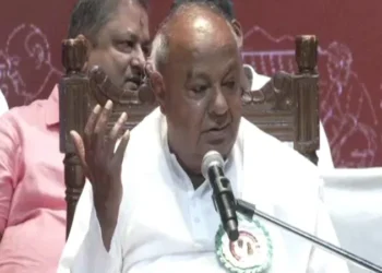 ಪತ್ನಿ ನೆನೆದು ಕಣ್ಣೀರು ಸುರಿಸಿದ ಮಾಜಿ ಪ್ರಧಾನಿ