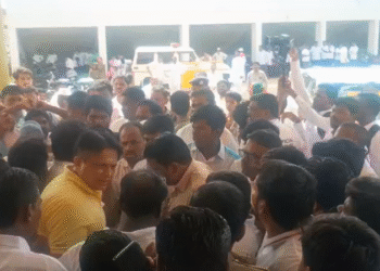 ಶಾಸಕ ಅಜಯ್ ಸಿಂಗ್, ಕ್ರೀಡಾಪಟುಗಳ ಮಧ್ಯೆ ಮಾತಿನ ಚಕಮಕಿ