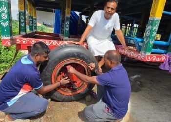 ಕೊಲ್ಕತ್ತಾದ ಜಗನ್ನಾಥನ ರಥಕ್ಕೆ ಸುಖೋಯ್ ಯುದ್ಧವಿಮಾನದ ಟೈರ್‌!
