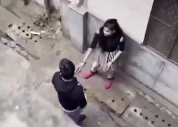 ಕಾಲೇಜು ಕ್ಯಾಂಪಸ್ ನಲ್ಲೇ ಪ್ರೇಮಿಗಳ ರೊಮ್ಯಾನ್ಸ್