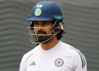 ಇಂಗ್ಲೆಂಡ್ ಪ್ರವಾಸದ ಆರಂಭದಲ್ಲಿ ಕೆಎಲ್ ರಾಹುಲ್ ಚಿತ್ತಾಕರ್ಷಕ ಶತಕ: ಲಯನ್ಸ್ ವಿರುದ್ಧ ಭರ್ಜರಿ ಪ್ರದರ್ಶನ