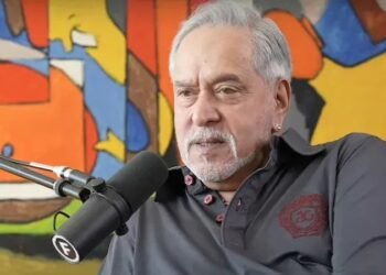 ಇಂಗ್ಲೆಂಡ್ ಗೆ ಹೋಗುವ ಮುನ್ನ ಪಾರ್ಲಿಮೆಂಟ್ ನಲ್ಲಿ ಟೀ ಕುಡಿದಿದ್ದೆ; ವಿತ್ತ ಸಚಿವ ಜೇಟ್ಲಿಗೆ ಹೇಳಿಯೇ ವಿಮಾನ ನಿಲ್ದಾಣಕ್ಕೆ ಹೋಗಿದ್ದೆ