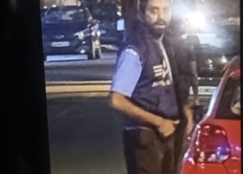 ಮಹಿಳೆ ತಬ್ಬಿ ತುಟಿಗೆ ಮುತ್ತಿಕ್ಕಿದ ಕಾಮುಕ