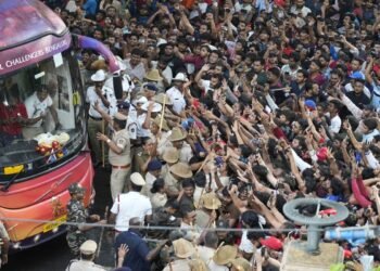 ಚಿನ್ನಸ್ವಾಮಿ ಸ್ಟೇಡಿಯಂ ದುರಂತದ ಬಳಿಕ ಬೆಂಗಳೂರಿಗೆ ಬಿಸಿಸಿಐ ನಿರ್ಬಂಧ?