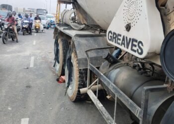 ಭೀಕರ ಅಪಘಾತದಲ್ಲಿ ಮಹಿಳೆಯ ದೇಹ ಛಿದ್ರ ಛಿದ್ರ