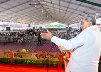 ಕೇಂದ್ರ ಸರ್ಕಾರ ಸಾಮಾಜಿಕ, ಶೈಕ್ಷಣಿಕ, ಆರ್ಥಿಕ ಸಮೀಕ್ಷೆ ಕೈಗೊಳ್ಳುತ್ತಿಲ್ಲ: ಸಿದ್ದರಾಮಯ್ಯ