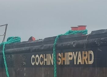 ತೇಲಿ ಬಂದ ಹಡಗಿನ ಬಾರ್ಜ್‌