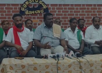 ಸರ್ಕಾರದ ವಿರುದ್ಧ ಮಾವು ಬೆಳೆಗಾರರ ಆಕ್ರೋಶ