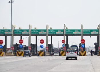 ಟೋಲ್‌ ಗೂ ಬಂತು ವಾರ್ಷಿಕ ಪಾಸ್‌; 3 ಸಾವಿರ ಪಾವತಿಸಿ 200 ಬಾರಿ ಓಡಾಡಬಹುದು!