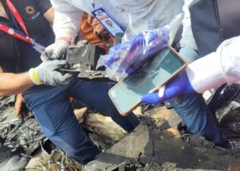 ವಿಮಾನ ದುರಂತ: ನಿರ್ಣಾಯಕ ‘ಬ್ಲ್ಯಾಕ್ ಬಾಕ್ಸ್ಗೆ ಭಾರೀ ಹಾನಿ; ಅಮೆರಿಕಕ್ಕೆ ರವಾನೆ?