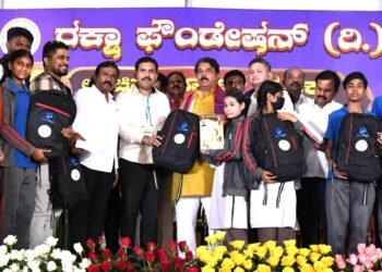 ವಿದ್ಯಾವಂತ ಸಮಾಜ ನಿರ್ಮಾಣದ ಗುರಿ, ದೇಶ ಅಭಿವೃದ್ದಿಗೆ ಶಿಕ್ಷಣ ಮುಖ್ಯ: ರಕ್ಷಾ ಫೌಂಡೇಷನ್