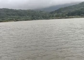 ಚಂದ್ರದ್ರೋಣ ಪರ್ವತದ ಸಾಲಿನಲ್ಲಿನ ಹಿರೇಕೊಳಲೆ ಕೆರೆಗೆ ಬಾಗಿನ