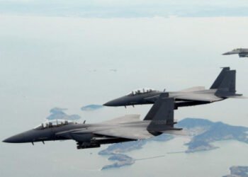 ಇರಾನ್ ಸರ್ವನಾಶಕ್ಕೆ ಮುನ್ನುಡಿ ಬರೆದ ಅಮೆರಿಕ: ಯುದ್ಧರಂಗಕ್ಕೆ ಜಗತ್ತಿನ ಅತ್ಯಂತ ದುಬಾರಿ ಫೈಟರ್ ಜೆಟ್