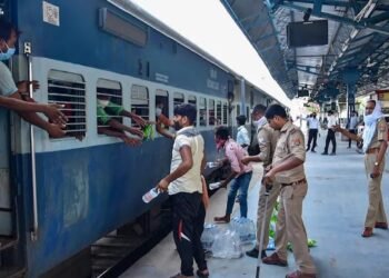 ರೈಲು ಹತ್ತುವ ಮುನ್ನ ಹುಷಾರುಇಲ್ಲದಿದ್ರೆ ಬೀಳತ್ತೆ ದಂಡ!