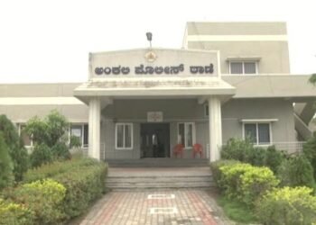 ಫೈನ್ ಕಟ್ಟಲಿಲ್ಲ ಎಂದು ತಾಯಿ, ಮಗನ ಮೇಲೆ ಹಲ್ಲೆ ಆರೋಪ?