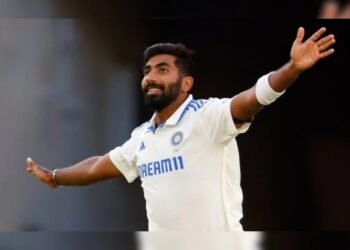 ಭಾರತದ ಬೌಲಿಂಗ್ ವಿಭಾಗದ ವೈಫಲ್ಯಕ್ಕೆ ಚಾಟಿ ಬೀಸಿದ ಶಮಿ; ಬುಮ್ರಾ ನೋಡಿ ಕಲಿಯಿರಿ ಎಂದು ವೇಗಿ