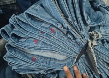 ಪ್ರತಿಷ್ಠಿತ ಕಂಪನಿಗಳ ಹೆಸರಿನ ನಕಲಿ ಬಟ್ಟೆಗಳು