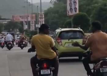 ಗೋಕಾಕ್ ಮಹಾಲಕ್ಷ್ಮೀ ಜಾತ್ರೆಯಲ್ಲಿ ಬ್ಯಾನರ್ ಫೈಟ್