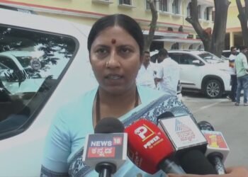 ಹಿರಿಯ ನಾಯಕರ ವಿರುದ್ಧ ಕಿಡಿಕಾರಿದ ರೂಪಾ ಶಶಿಧರ್