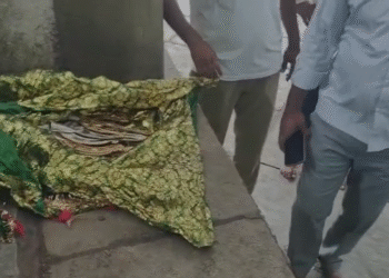 ದರ್ಗಾದಲ್ಲಿ ಇಟ್ಟಿದ್ದ ಚಿನ್ನಾಭರಣ ದೋಚಿ ಪರಾರಿ