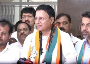 ಕಾಂಗ್ರೆಸ್ ಉಸ್ತುವಾರಿ ಸುರ್ಜೇವಾಲಾ ಸುಸ್ತೋ..ಸುಸ್ತು..!