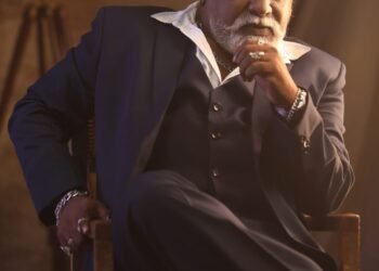 “ಮಹಾನ್” ಅವತಾರದಲ್ಲಿ ಮಿತ್ರ