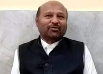 ನಿನ್ನೆ ಡಿಕೆ ಪರ ಇಂದು ಸಿಎಂ ಪರ ಬ್ಯಾಟಿಂಗ್