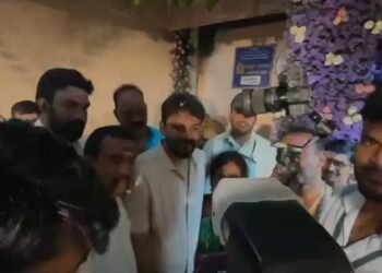 ತಾಯಿ ಚಾಮುಂಡೇಶ್ವರಿ ದರ್ಶನ ಪಡೆದ ಡಾಲಿ ಧನಂಜಯ್