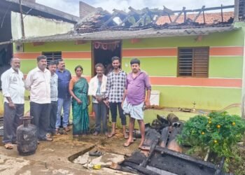 ಮನೆಯಲ್ಲಿದ್ದ ಸಿಲಿಂಡರ್ ಸ್ಫೋಟ
