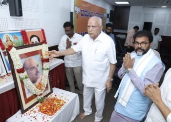 ಓಲೈಕೆಗಾಗಿ 370 ವಿಧಿ ಸೇರ್ಪಡೆ: ಛಲವಾದಿ ನಾರಾಯಣಸ್ವಾಮಿ