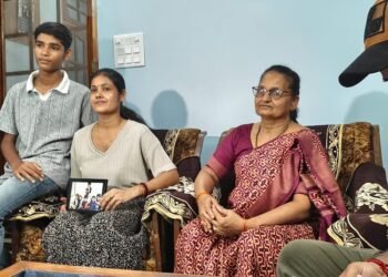 ನನ್ನ ಬಗ್ಗೆ ಚಿಂತಿಸಬೇಡ”: ಕ್ಯಾನ್ಸರ್ನಿಂದ ಬಳಲುತ್ತಿರುವ ಆಕಾಶ್ ದೀಪ್ ಸಹೋದರಿ ಹೇಳಿದ್ದು ಯಾಕೆ?