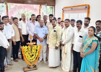 ಪರಿಶ್ರಮ ಕೋ-ಆಪರೇಟಿವ್ ಸೊಸೈಟಿ ಲೋಕಾರ್ಪಣೆ