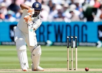ENG vs IND: ಲಾರ್ಡ್ಸ್ ಟೆಸ್ಟ್ನಲ್ಲಿ ಧೋನಿ ದಾಖಲೆ ಸರಿಗಟ್ಟಿದ ರಿಷಭ್ ಪಂತ್: ಇಂಗ್ಲೆಂಡ್ ನೆಲದಲ್ಲಿ ಮಿಂಚಿದ ವಿಕೆಟ್ಕೀಪರ್ ಬ್ಯಾಟರ್!