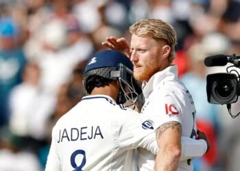 ಲಾರ್ಡ್ಸ್ ಟೆಸ್ಟ್‌ನ ಭಾವುಕ ಕ್ಷಣ: ಗ್ಲಾಡಿಯೇಟರ್ ಪ್ರದರ್ಶನದ ನಂತರ ಜಡೇಜಾ ಅವರನ್ನು ಅಪ್ಪಿಕೊಂಡ ಬೆನ್ ಸ್ಟೋಕ್ಸ್!