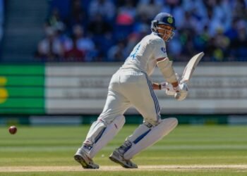 ಆರ್ಚರ್ ಸವಾಲನ್ನು ಮೆಟ್ಟಿ, ಇಂಗ್ಲೆಂಡ್ ನೆಲದಲ್ಲಿ ಸಾವಿರದ ಗಡಿ ದಾಟಿದ ಯಶಸ್ವಿ ಜೈಸ್ವಾಲ್: ದಾಖಲೆಗಳ ಸರದಾರನಾದ ಯುವ ತಾರೆ!