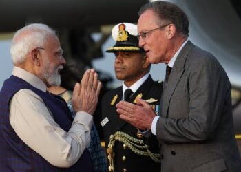 ಪ್ರಧಾನಿ ಲಂಡನ್‌ ಭೇಟಿ | ದ್ವಿಪಕ್ಷೀಯ ಒಪ್ಪಂದಕ್ಕೆ ಸಹಿ | ಸಾಂಪ್ರದಾಯಿಕ ಸ್ವಾಗತಕ್ಕೆ ನಮೋ ಭಾವುಕ