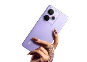 ರಿಯಲ್‌ಮಿ 15 ಅಬ್ಬರ: 7,000mAh ದೈತ್ಯ ಬ್ಯಾಟರಿ, 50MP ಕ್ಯಾಮೆರಾದೊಂದಿಗೆ ಭಾರತದ ಮಾರುಕಟ್ಟೆಗೆ ಲಗ್ಗೆ!