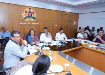 ಬಿಬಿಎಂಪಿ ಅಧಿಕಾರಿಗಳೊಂದಿಗೆ ಡಿಸಿಎಂ ಡಿಕೆಶಿ ಮಹತ್ವದ ಸಭೆ