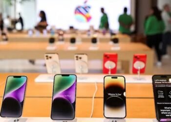 ಜಾಗತಿಕ ಉದ್ಯಮದಲ್ಲಿ ಭಾರತದ ಐತಿಹಾಸಿಕ ಸಾಧನೆ: ಚೀನಾವನ್ನು ಹಿಂದಿಕ್ಕಿ ಅಮೆರಿಕದ ನಂ.1 ಸ್ಮಾರ್ಟ್ಫೋನ್ ಪೂರೈಕೆದಾರನಾದ ಭಾರತ!