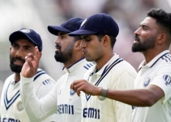 ಭಾರತ-ಇಂಗ್ಲೆಂಡ್ ಟೆಸ್ಟ್ ಸರಣಿ: ಬೌಲರ್ಗಳ ಮೇಲೆ ಹೆಚ್ಚಿದ ಕಾರ್ಯದೊತ್ತಡ, ಗಾಯದ ಆತಂಕ