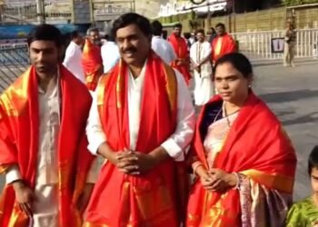 ಗಾಲಿ ಜನಾರ್ದನರಡ್ಡಿ ಕುಟುಂಬದಿಂದ ತಿರುಪತಿ ತಿಮ್ಮಪ್ಪನ ದರ್ಶನ