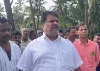 ನಾಲ್ವರು ಮೀನುಗಾರರ ನಾಪತ್ತೆ | ಸಚಿವ ಮಂಕಾಳ ವೈದ್ಯೆ ಭೇಟಿ, ಪರಿಶೀಲನೆ