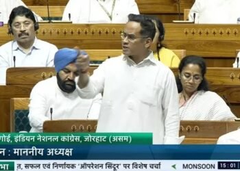 ಬೈಸರನ್‌ಗೆ ಹೋಗಿದ್ದು ರಾಹುಲ್‌ ಗಾಂಧಿ ಮಾತ್ರ | ರಾಜನಾಥ್‌ ಸಿಂಗ್‌ ಗೆ ತಿರುಗೇಟು ನೀಡಿದ ಗೌರವ್‌ ಗೊಗೊಯ್‌