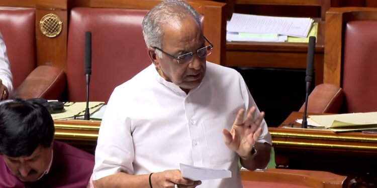 ಬಫರ್ ಝೋನ್ ಕಡಿತ : ವಿರೋಧ ಪಕ್ಷಗಳ ಸಭಾತ್ಯಾಗದ ನಡುವೆ ಮಸೂದೆಗೆ ಅಂಗೀಕಾರ