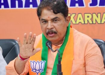 ಮುಸುಕುಧಾರಿ ಮುಖ್ಯ ಅಲ್ಲ, ಇದರ ಹಿಂದೆ ಇರುವವರು ಯಾರು ಎಂದು ತನಿಖೆ ಆಗಲಿ : ಅಶೋಕ್