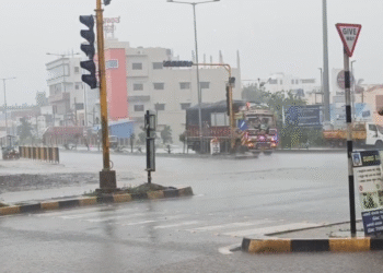 ವಿಜಯಪುರದಲ್ಲಿ ಭಾರೀ ಮಳೆ: ಜನ ಜೀವನ ಅಸ್ತವ್ಯಸ್ತ