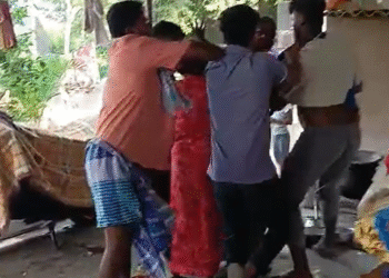 ಜಮೀನಿನ ವಿಚಾರಕ್ಕೆ ಎರಡು ಕುಟುಂಬಗಳ ಮಧ್ಯೆ ವ್ಯಾಜ್ಯ: ಹಲ್ಲೆ