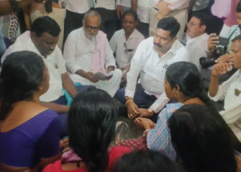 ಕೊಲೆಯಾದ ಗವಿಸಿದ್ದಪ್ಪ ಮನೆಗೆ ಭೇಟಿ ನೀಡಿದ ಸಚಿವ ಶಿವರಾಜ ತಂಗಡಗಿ