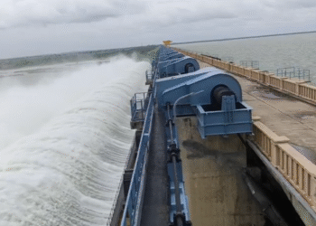 ತುಂಬಿದ ಡ್ಯಾಂ | ಕೃಷ್ಣಾ ನದಿ ಪಾತ್ರದ ಗ್ರಾಮಸ್ಥರಲ್ಲಿ ಭೀತಿ